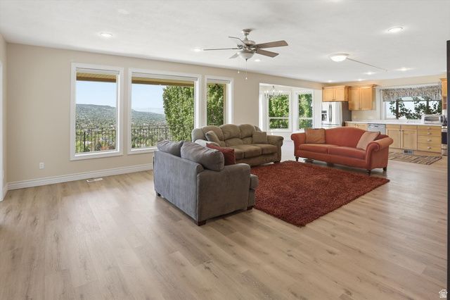 1342 E NORTHRIDGE DR, Bountiful, UT 84010