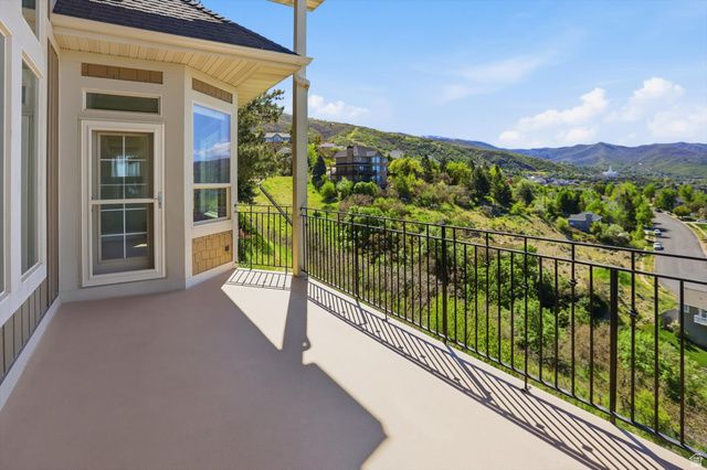 1342 E NORTHRIDGE DR, Bountiful, UT 84010