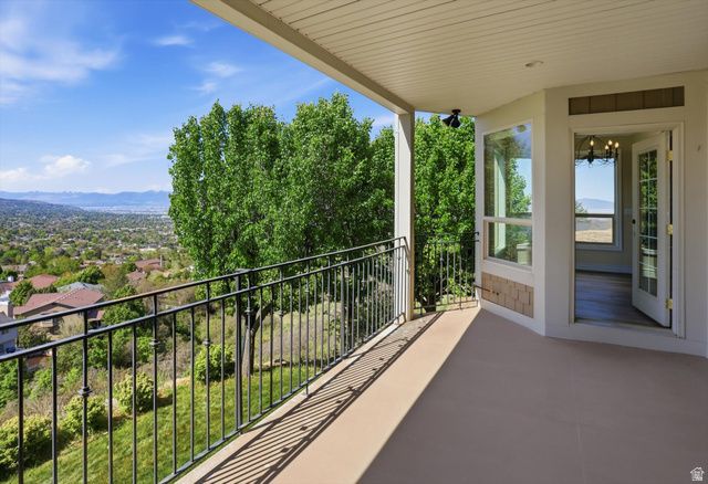 1342 E NORTHRIDGE DR, Bountiful, UT 84010