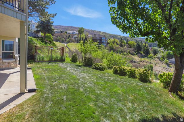 1342 E NORTHRIDGE DR, Bountiful, UT 84010