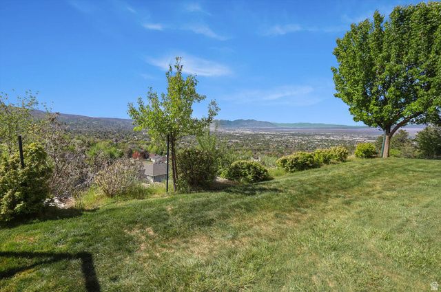 1342 E NORTHRIDGE DR, Bountiful, UT 84010