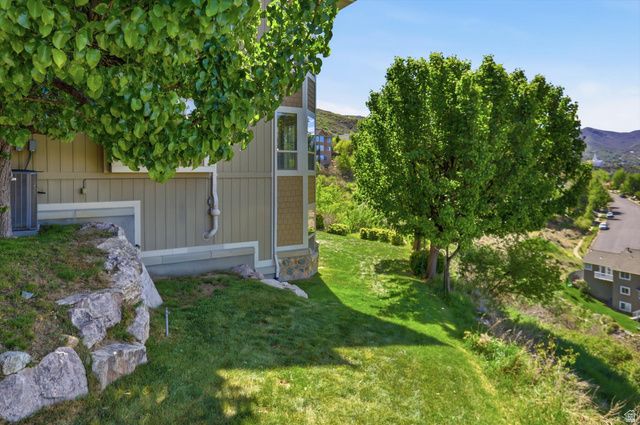 1342 E NORTHRIDGE DR, Bountiful, UT 84010