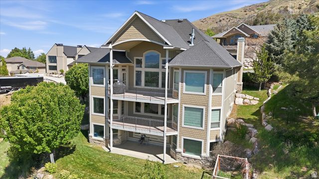 1342 E NORTHRIDGE DR, Bountiful, UT 84010