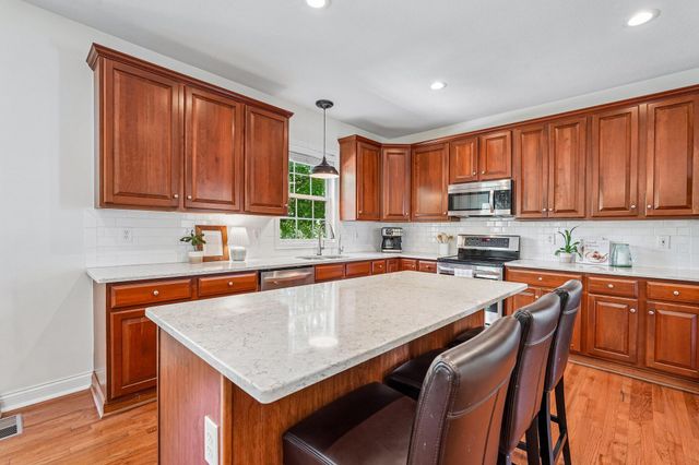 5143 Stonhope Road, New Albany, OH 43054