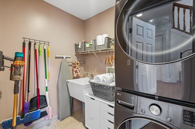 5143 Stonhope Road, New Albany, OH 43054