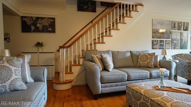 3 BOONE Lane, Dearborn, MI 48120