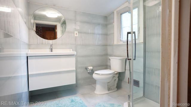 3 BOONE Lane, Dearborn, MI 48120