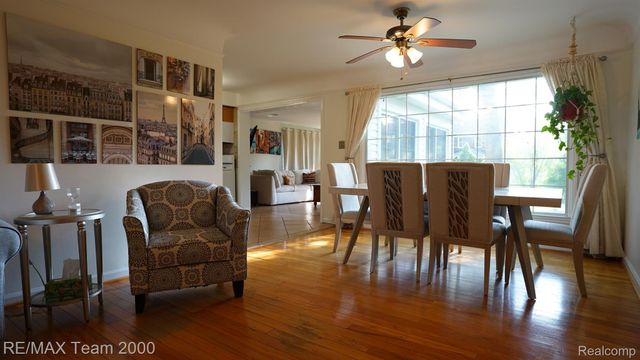 3 BOONE Lane, Dearborn, MI 48120