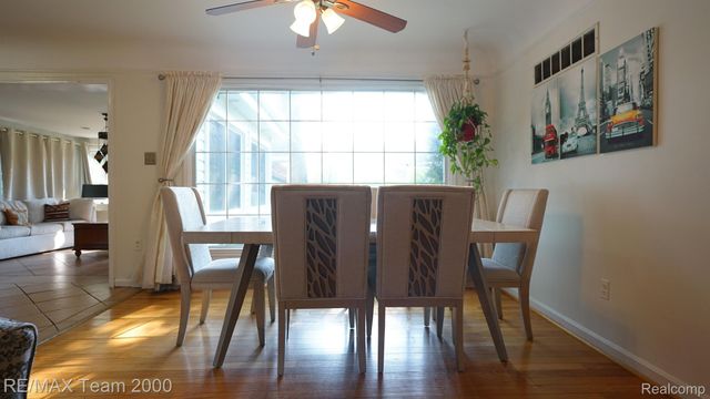 3 BOONE Lane, Dearborn, MI 48120