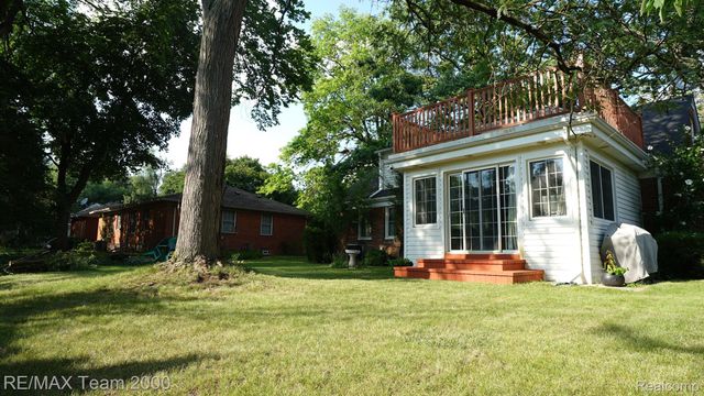 3 BOONE Lane, Dearborn, MI 48120