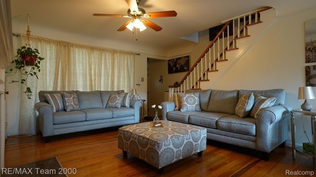 3 BOONE Lane, Dearborn, MI 48120