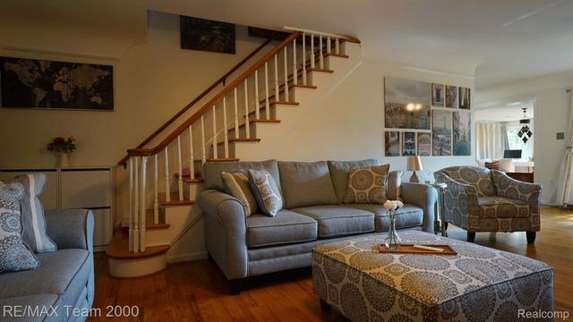 3 BOONE Lane, Dearborn, MI 48120