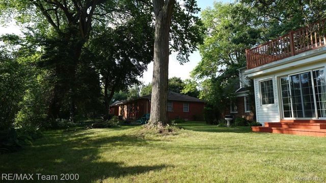 3 BOONE Lane, Dearborn, MI 48120