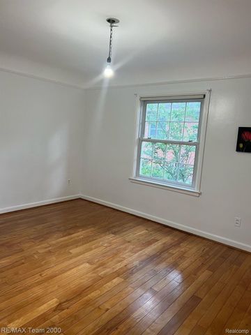 3 BOONE Lane, Dearborn, MI 48120