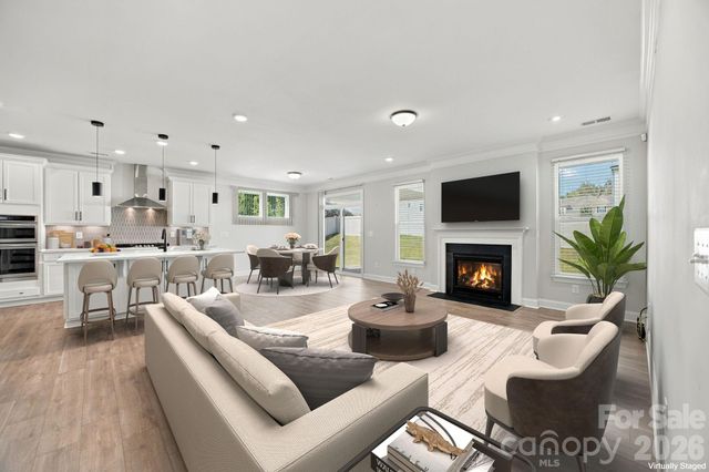 2020 Embassy Court, Charlotte, NC 28213