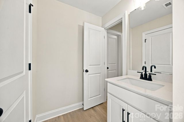 2020 Embassy Court, Charlotte, NC 28213