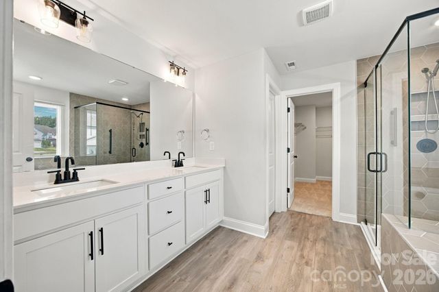 2020 Embassy Court, Charlotte, NC 28213