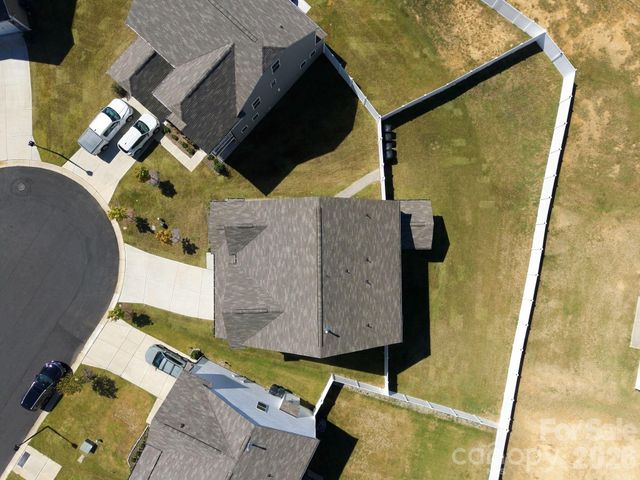 2020 Embassy Court, Charlotte, NC 28213