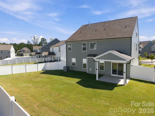 2020 Embassy Court, Charlotte, NC 28213