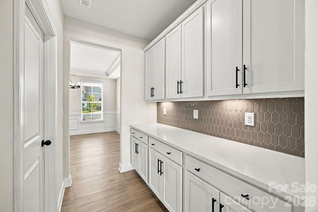 2020 Embassy Court, Charlotte, NC 28213
