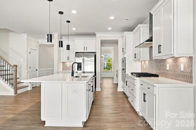 2020 Embassy Court, Charlotte, NC 28213
