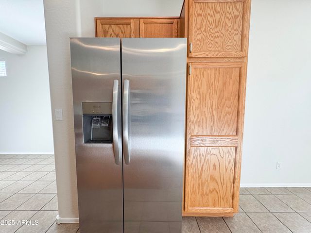 17230 W SAGUARO Lane, Surprise, AZ 85388