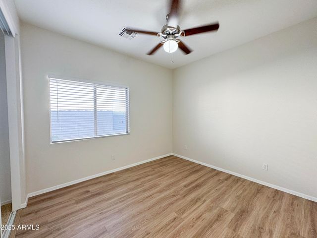 17230 W SAGUARO Lane, Surprise, AZ 85388