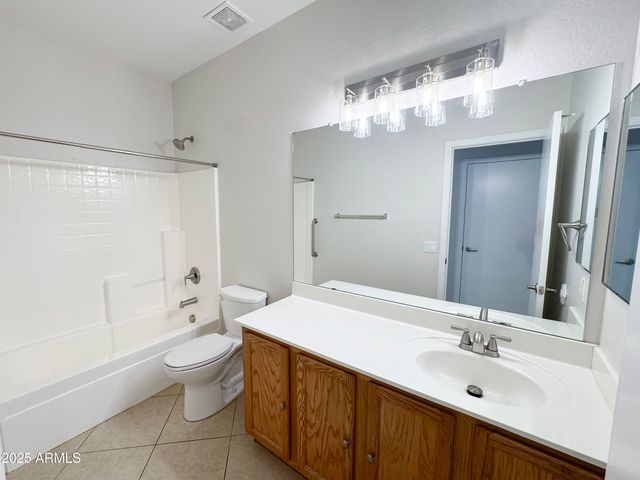 17230 W SAGUARO Lane, Surprise, AZ 85388