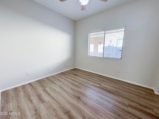 17230 W SAGUARO Lane, Surprise, AZ 85388