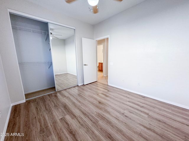 17230 W SAGUARO Lane, Surprise, AZ 85388