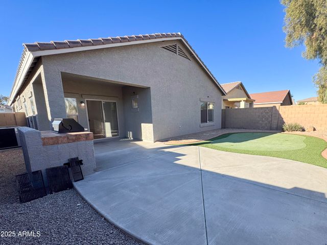 17230 W SAGUARO Lane, Surprise, AZ 85388