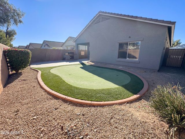 17230 W SAGUARO Lane, Surprise, AZ 85388