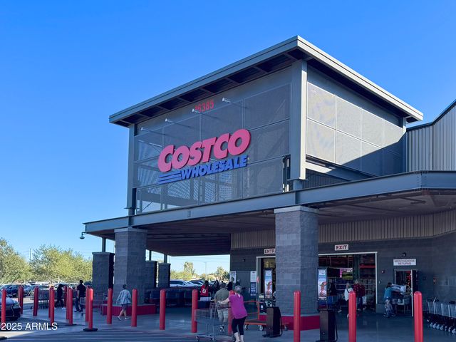 17230 W SAGUARO Lane, Surprise, AZ 85388