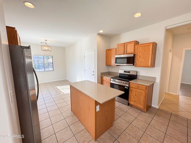 17230 W SAGUARO Lane, Surprise, AZ 85388