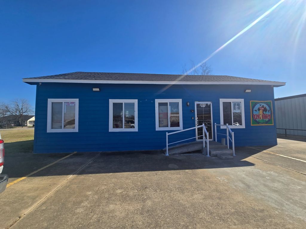 3615 Wesley Street, Greenville, TX 75401