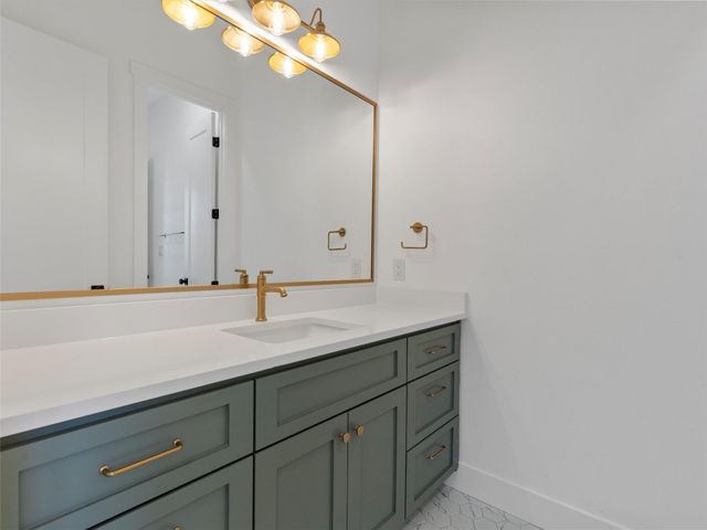 131 Hydrangea Drive, Smithville, TX 78957