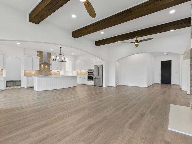 131 Hydrangea Drive, Smithville, TX 78957