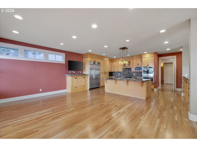 3648 FAIRHAVEN Dr, West Linn, OR 97068