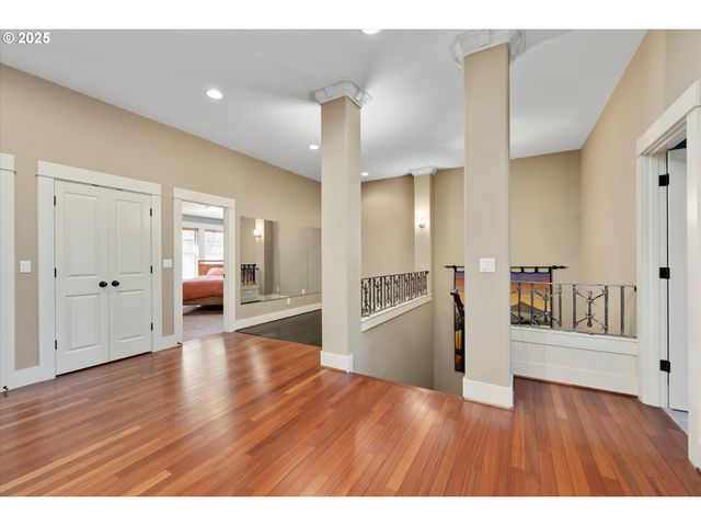 3648 FAIRHAVEN Dr, West Linn, OR 97068