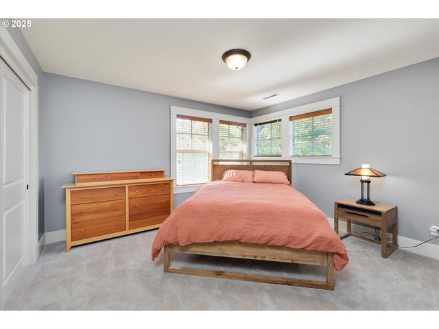 3648 FAIRHAVEN Dr, West Linn, OR 97068