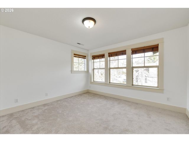 3648 FAIRHAVEN Dr, West Linn, OR 97068