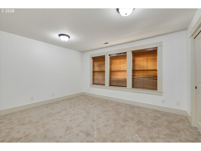 3648 FAIRHAVEN Dr, West Linn, OR 97068