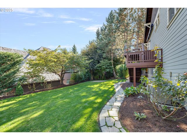 3648 FAIRHAVEN Dr, West Linn, OR 97068