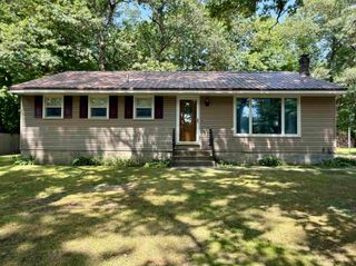 38 Colchester Point Road, Colchester (colchester), VT 05446