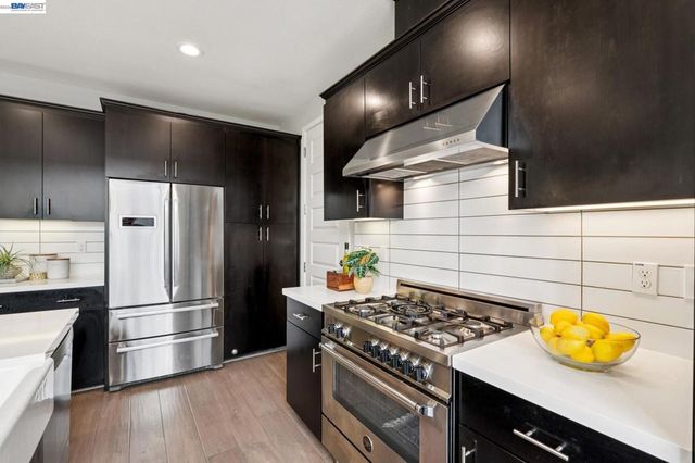 416 416 Bohol Circle Ln, Alameda, CA 94501