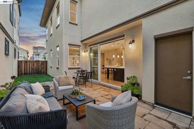 416 416 Bohol Circle Ln, Alameda, CA 94501