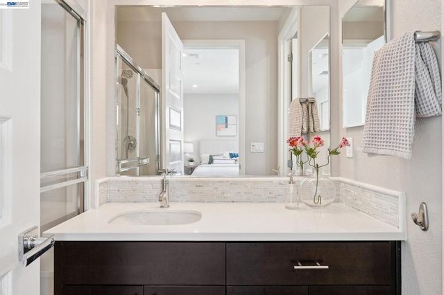 416 416 Bohol Circle Ln, Alameda, CA 94501