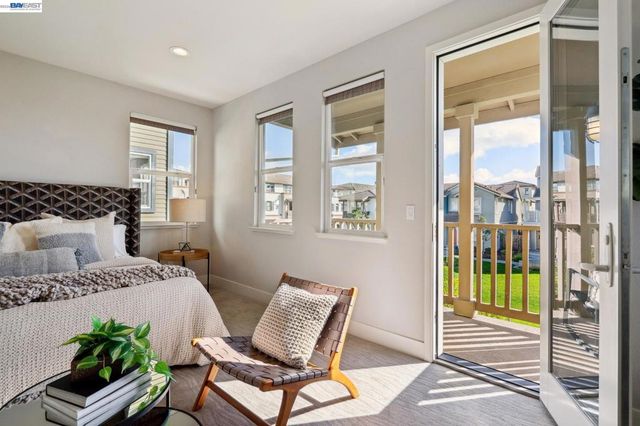 416 416 Bohol Circle Ln, Alameda, CA 94501