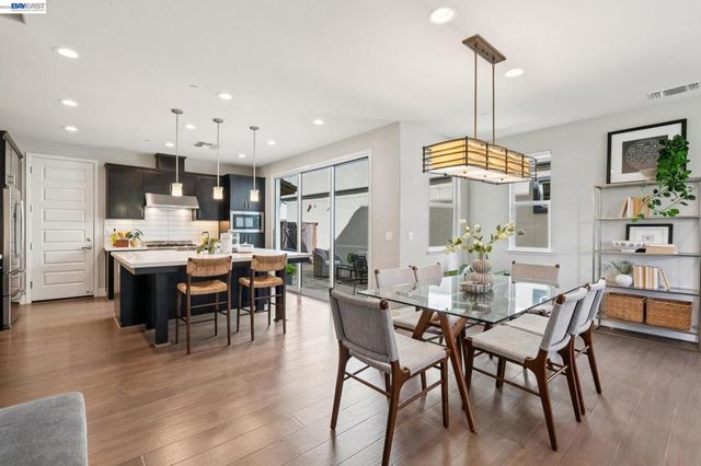 416 416 Bohol Circle Ln, Alameda, CA 94501