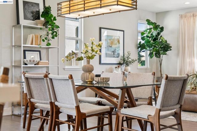 416 416 Bohol Circle Ln, Alameda, CA 94501